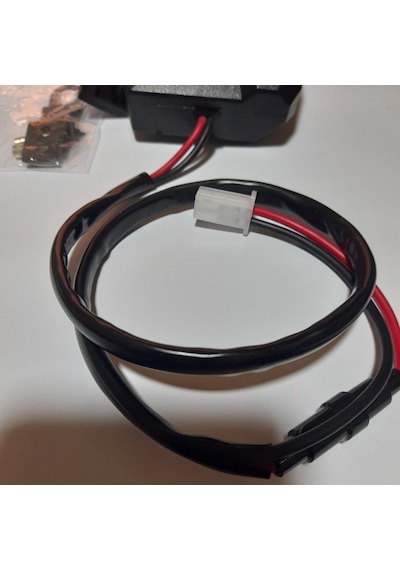 MOTORSİKLET ÇAKMAKLIK VE USB ŞARJ SETİ ANAHTARLI