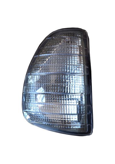 Mercedes W123 Ön Sinyal Sağ Beyaz 0008207621