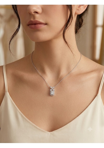 Kadın Moissanite Taş Detay Kare Tektaş Ve Çiçek Model Gümüş Kolye
