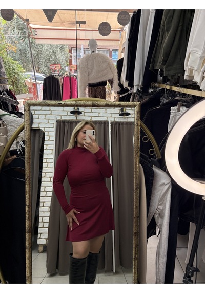 Tuba Toptaş Kloş Elbise Balıkçı Yaka Bordo
