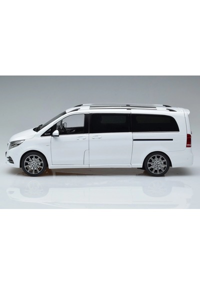 1:18 Paudi Model 2017 Mercedes Benz V Class Viano W447