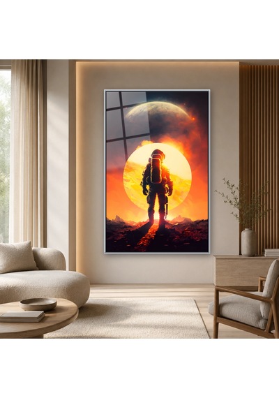 Güneş Önünde Yürüyen Astronot Gümüş Çerçeveli Cam Tablo