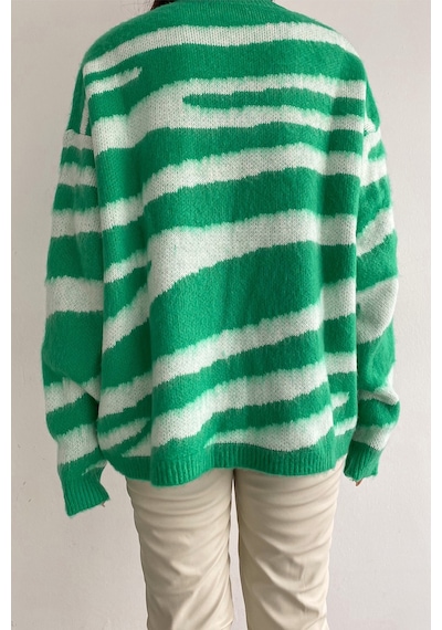 Femelle Kadın Yeşil Yeni Sezon Zebra Desen Standart Beden Geniş Kalıp Oversize Triko Kazak
