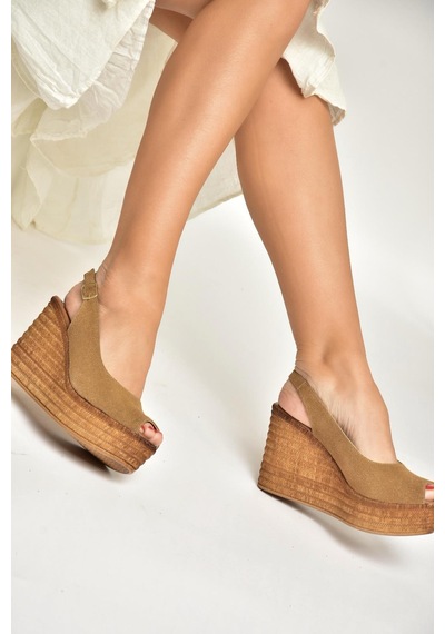 Fox Shoes Y996553502 Taba Süet Dolgu Topuklu Kadın Ayakkabı Taba