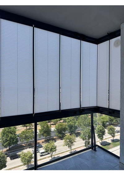 Blind-x Buz Gri Plise Katlanır Cam Balkon Perdesi, Ofis Perdesi, Mutfak Perdesi, Salon Perdesi