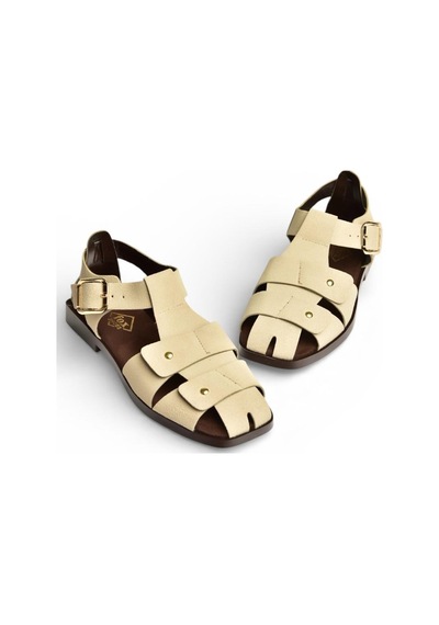Fox Shoes Y458102502 Bej Süet Büyük Toka Detaylı Kadın Sandalet Bej