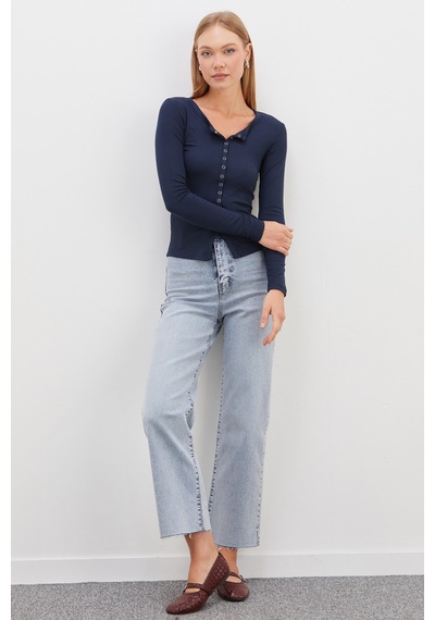 Fullamoda Önü Çıtçıtlı Ribanalı Slim Fit Bluz Lacivert