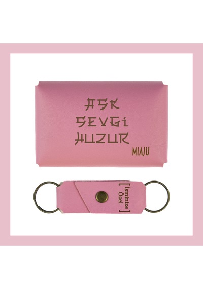 Miaju Pembe Renk, Aşk Sevgi Huzur Yazılı İsme Özel, Cüzdan Ve Anahtarlık Set, İstediğine Hediyelik Set Pembe