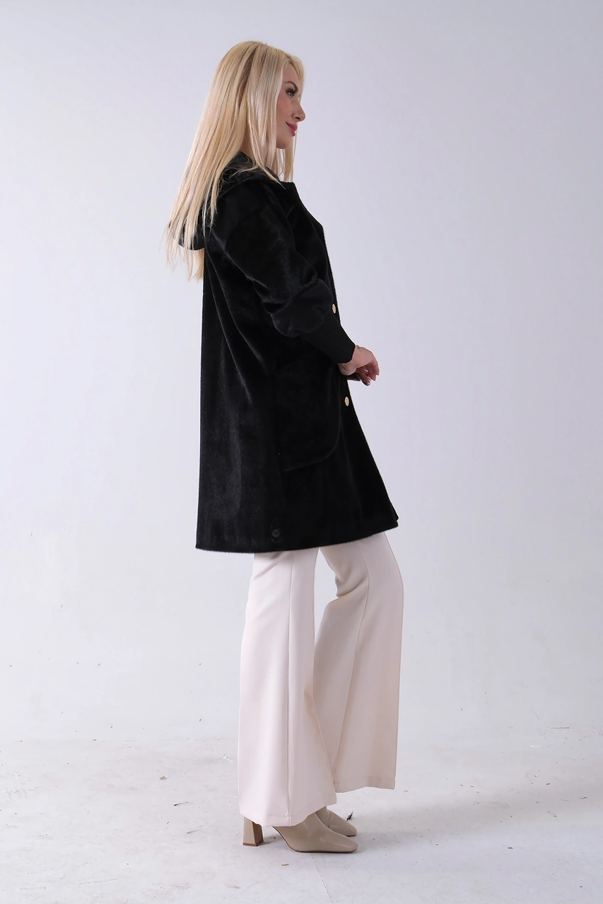 Feminist Siyah 2 Torba Cep Kapüşonlu Düğme Kapamalı Bileği Lastikli Peluş Kaban 41630062.01 Siyah Feminist Siyah 2 Torba Cep Kapüşonlu Düğme Kapamalı Bileği Lastikli Peluş Kaban 41630062.01 Siyah