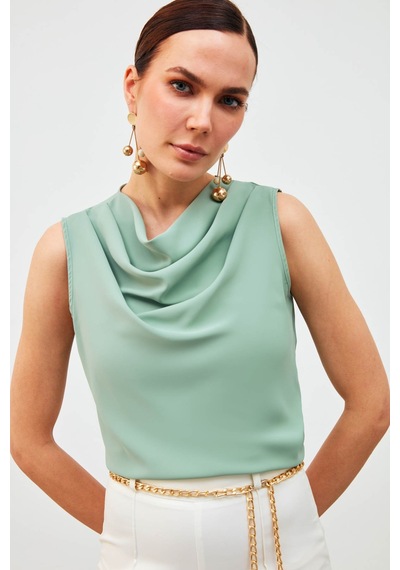 Sateen Degaje Yaka Kolsuz Bluz - Çağla Yeşili