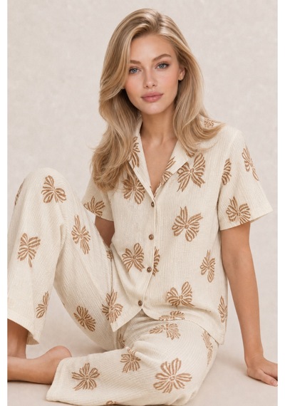 Kadın Kısa Kol Desenli Ekru Pijama Takımı 4739