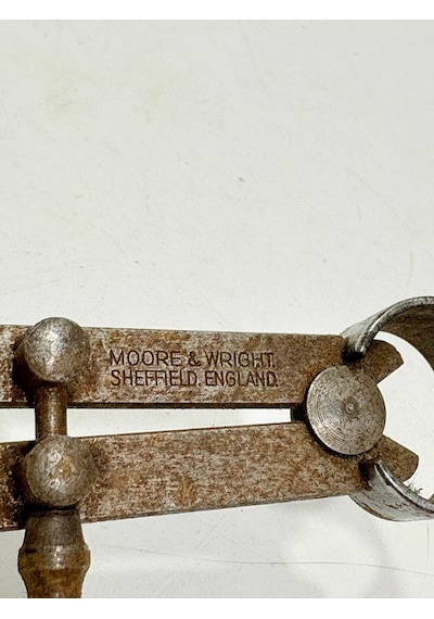 Moore & Wright Antika Kollu Marangoz Pergeli