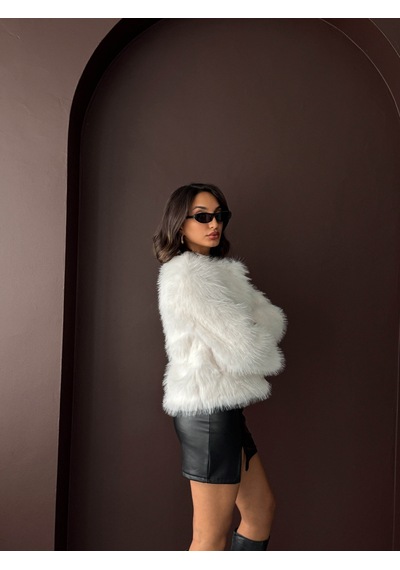 Verymoda Tavşan Tüyü Dügmeli Kaban F1970 Krem
