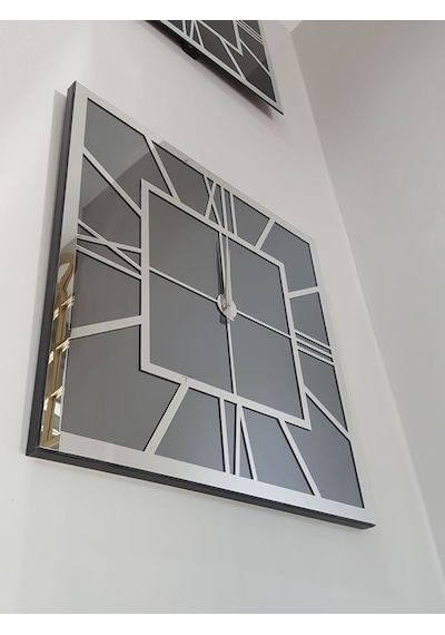 Ayna Denizi Silver Quare Smoked Model Gümüş Füme Renk 60 CM x 60 CM Dekoratif Aynalı Duvar Saati Gümüş