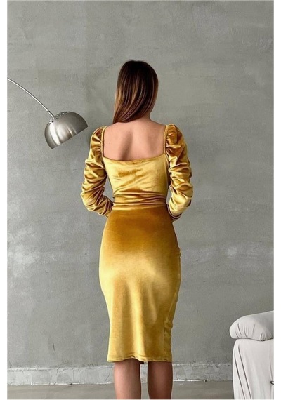 Lior Design Kadın Zarif Stil Kadife Kumaş Kalp Yaka Yırtmaçlı Midi Abiye Elbise Sarı