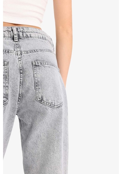 DeFacto Straight Fit Yüksek Bel Kısa Paça Jean Yıkamalı Pantolon E8013AX25SMNM55