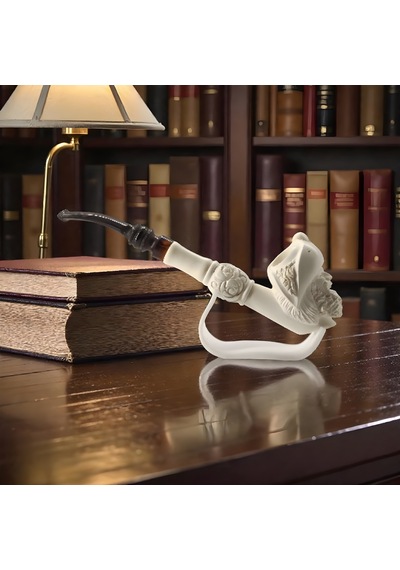 El Oyması Lületaşı Korsan Figürlü Uzun Pipo Kuru Kafa Kabartmalı, Akrilik Ağızlıklı Meerschaum