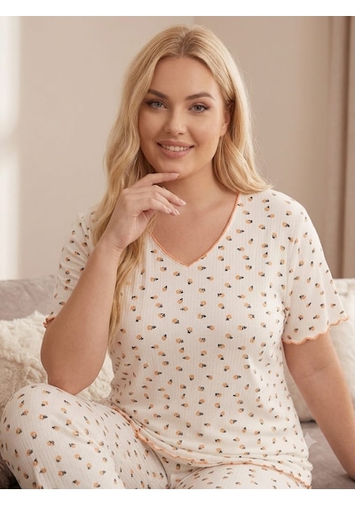 Büyük Beden Kısa Kol Pamuklu Ultrasoft Likralı Kapri Pijama Takımı 8652 Nar Çiçeği