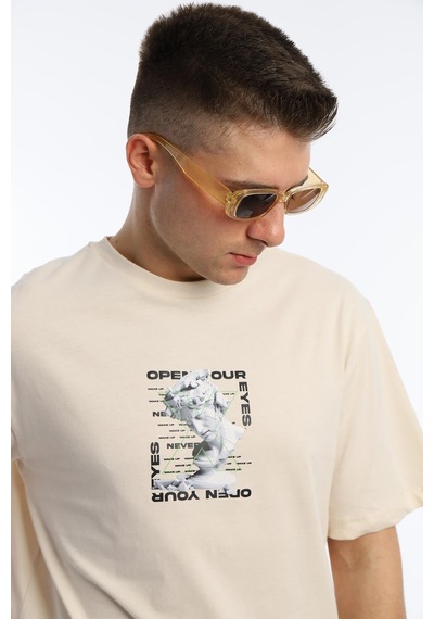 Erkek Oversize Fit Open Your Eyes Baskılı Tişört Ekru