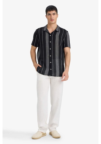 DeFacto Regular Fit Yazlık Polo Yaka Pamuklu Kısa Kollu Gömlek D7662AX25SPBK81