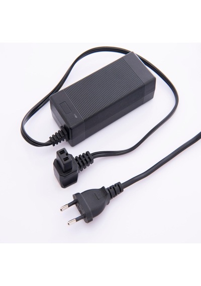 U-frigo Oto Buzdolabı Adaptörü Giriş 220v Çıkış 12v/24v