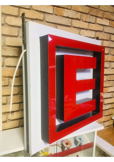 Eczane E Fener Tabela 60x60 Cm