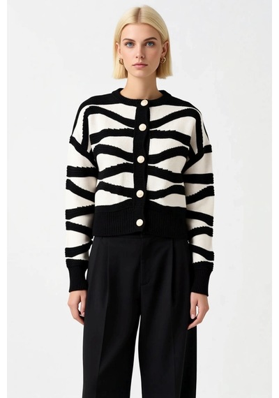 Benerly Kadın Oversize Crop Dalgalı Desenli Triko Hırka Düşük Kol Bisikle Siyah Benerly Kadın Oversize Crop Dalgalı Desenli Triko Hırka Düşük Kol Bisikle Siyah