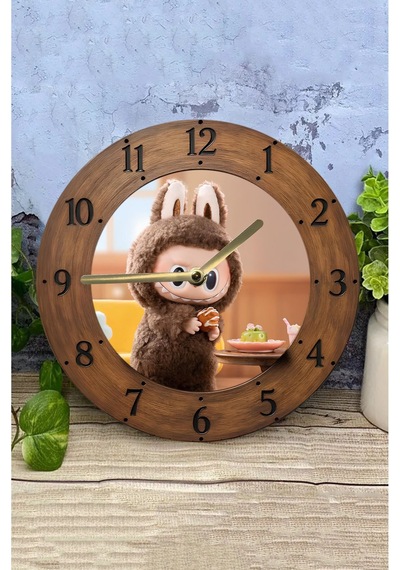 Sevimli Tavşan Kostümlü Çocuk Temalı 3d Görünümlü Mdf Duvar Saati - 33 Cm Sdw343 Renkli