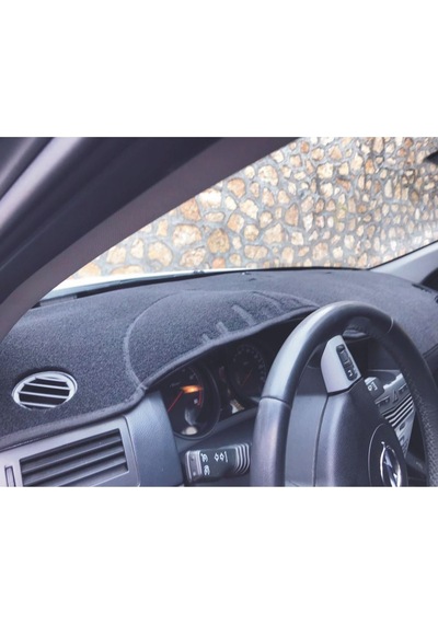 Opel Astra H Modellerine Uygun Torpido Koruma Halısı Siyah Kenar Renk Kırmızı