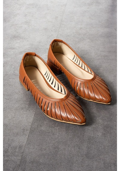 Zenneshoes Kadın Babet Lazer Kesim Lastikli Taba K.