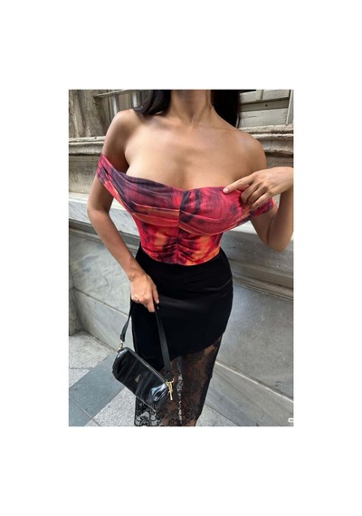 DefyModa Kadın Modern Kayık Yaka Büzgülü Bluz Kırmızı