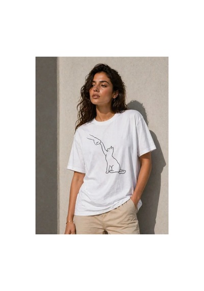 Butik İstanbul Minimal Kedi Çizim Baskılı Tişört Kısa Kol Yazlık T-shirt - Beyaz Butik İstanbul Minimal Kedi Çizim Baskılı Tişört Kısa Kol Yazlık T-shirt - Beyaz
