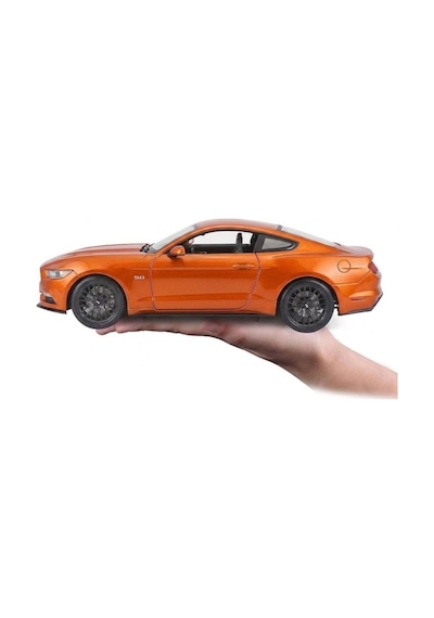 Maisto  Lisanslı Metal Ford Mustang GT 2015 1:24 Kapısı ve Kaputu Açılabilir Oyuncak Model Araba
