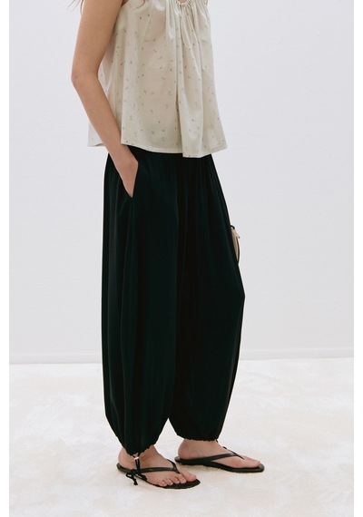 Suud Collection Beyaz Vola Büzgülü Çiçekli Bluz