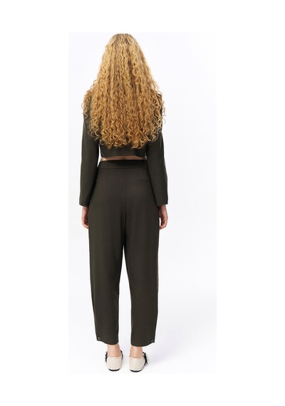 Quzu Pile Detaylı Jogger Pantolon Haki