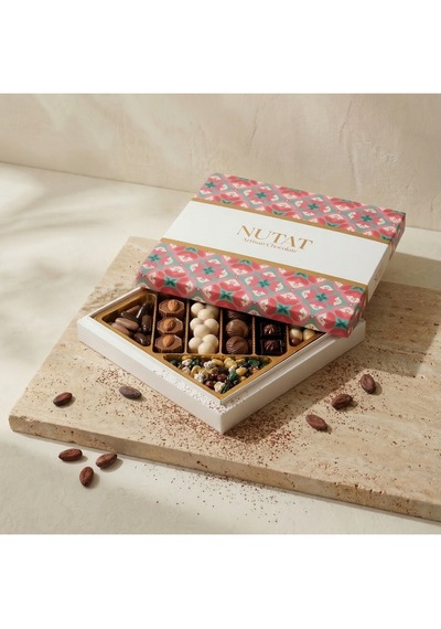 Nutat 365gr Hediyelik Özel Spesiyal Çikolata & Karışık Draje Kutusu - 8 Farklı Gurme Lezzet /geleneksel Motif