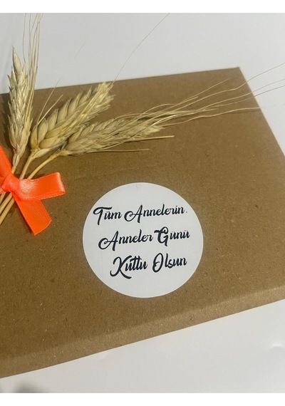 Anneler Günü Siyah Yazılı Yuvarlak Yapışkanlı Etiket 5x5 Cm 100 Adet