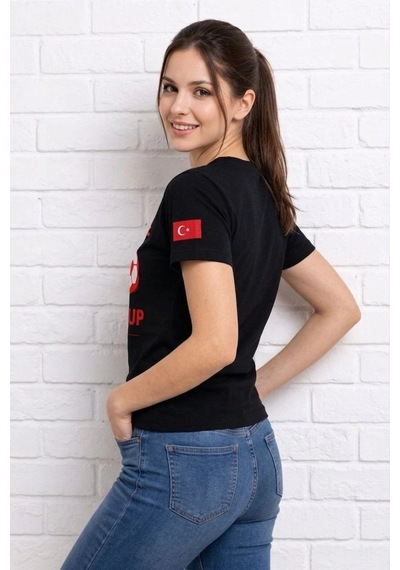 Wear Vexel Kadın Türkiye World Cup 2026 Baskılı Tişört Futbol Temalı Forma T-shirt - Siyah Siyah Wear Vexel Kadın Türkiye World Cup 2026 Baskılı Tişört Futbol Temalı Forma T-shirt - Siyah Siyah