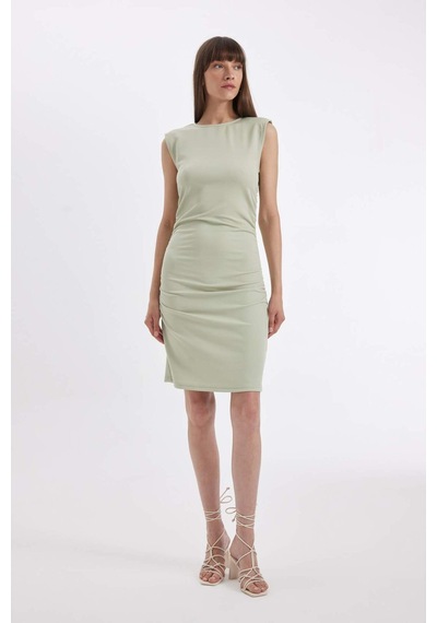 DeFacto Bodycon Vücuda Oturan Drapeli Krep Kolsuz Mini Abiye Elbise D3770AX24AUKH494