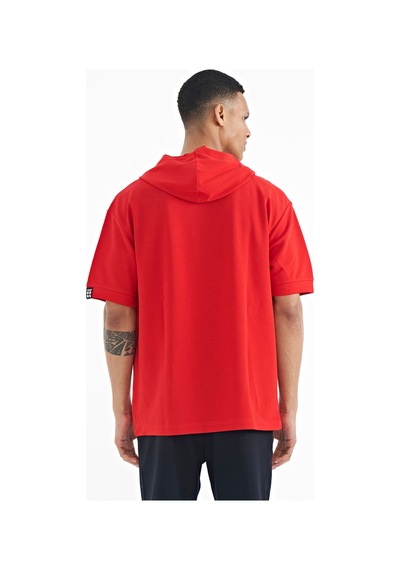 Tommylife Tommy Life Kırmızı Kapüşonlu Kol Etiket Detaylı Oversize Erkek T-shirt - 88179 Kirmizi Tommylife Tommy Life Kırmızı Kapüşonlu Kol Etiket Detaylı Oversize Erkek T-shirt - 88179 Kirmizi
