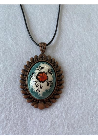 Iznik Çini Çiçek Figürlü Deri Ipli Kolye Model 3 Pembe
