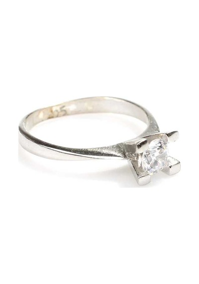 925 Ayar Gümüş 0,50 Ct Görünümlü Tektaş Yüzük