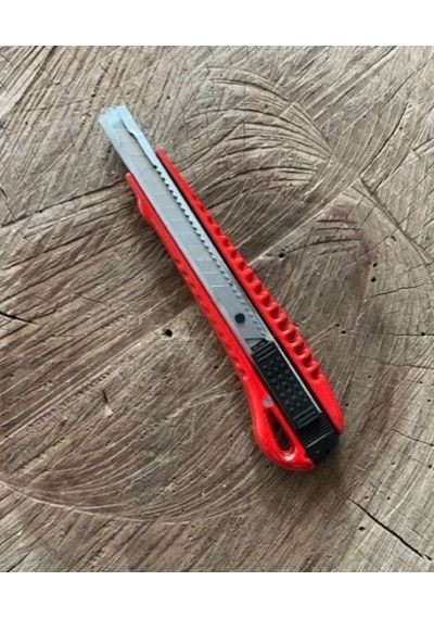 LUNA 9MM DÖKÜM MAKET BIÇAGI İNCE UÇLU METAL FALÇATA