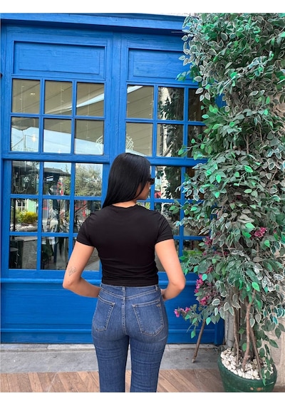 WeShaya Kadın Siyah Bisiklet Yaka Kısa Kollu Viskon Badi Tişört Siyah