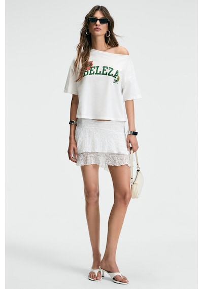 Grımelange QALY Kadın Kayık Yaka Tek Omuz Kısa Kol Ön Ve Arka Baskı Detaylı Relaxed Ekru T-Shirt Grımelange QALY Kadın Kayık Yaka Tek Omuz Kısa Kol Ön Ve Arka Baskı Detaylı Relaxed Ekru T-Shirt