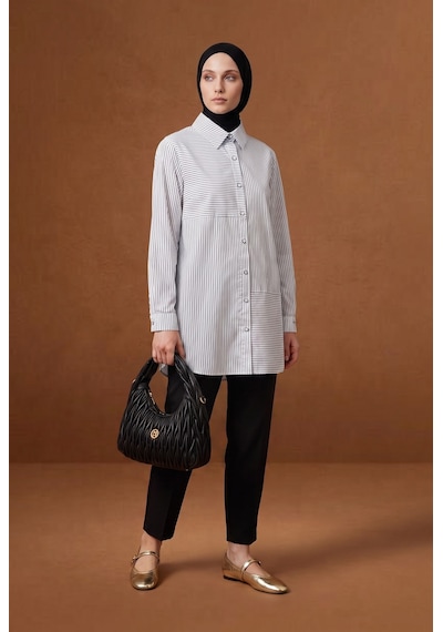 Armine Trend Çizgili Asimetrik Blok Detaylı Düğmeli Uzun Kollu Oversize Gömlek Tunik 90 Cm Boy Siyah 26yt490