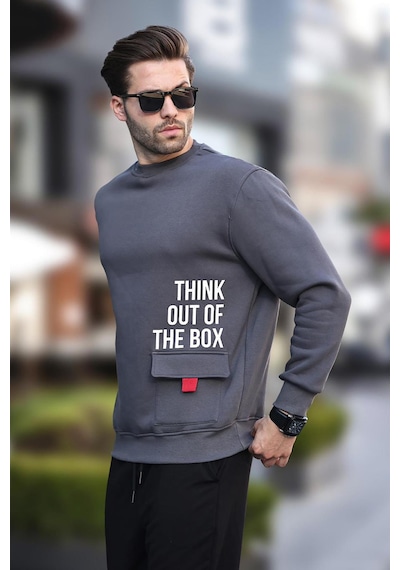 Madmext Füme Bisiklet Yaka Şardonlu Cep Detaylı Baskılı Erkek Sweatshirt 7061 Füme