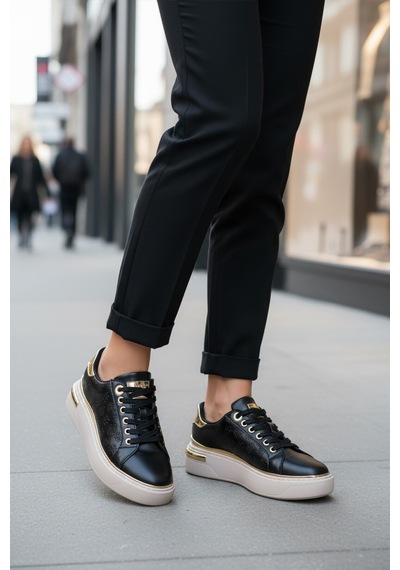 Siyah Bağcıklı Hafif Esnek Kadın Sneaker Lady 028 Z Siyah