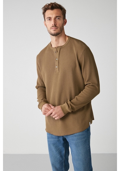Grımelange Patrick Erkekm Triko Yakalı Waffle Özel Dokulu Kalın Kumaşlı Uzun Kol Haki T-shirt Grımelange Patrick Erkekm Triko Yakalı Waffle Özel Dokulu Kalın Kumaşlı Uzun Kol Haki T-shirt