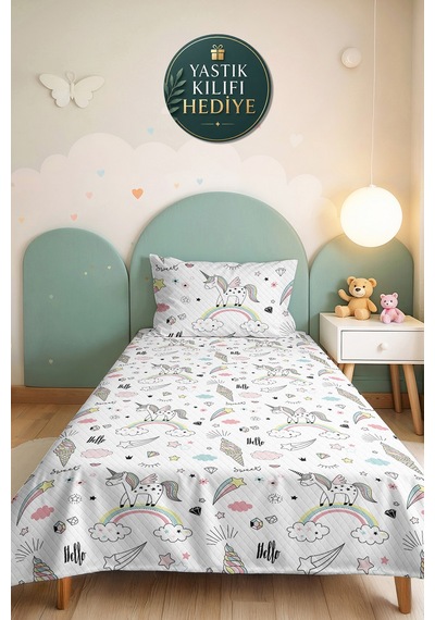 Evimde Bambaşka Unicorn Pastel Kız Çocuk Pike Takımı - Gökkuşağı Bulut Pembe Bebek Odası Yatak Örtüsü - 160x220  CM